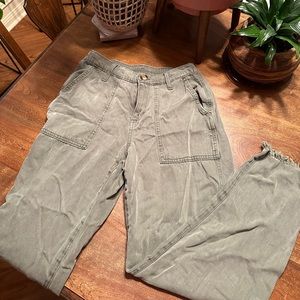 Aerie Cropped Dusted Olive Green Pants